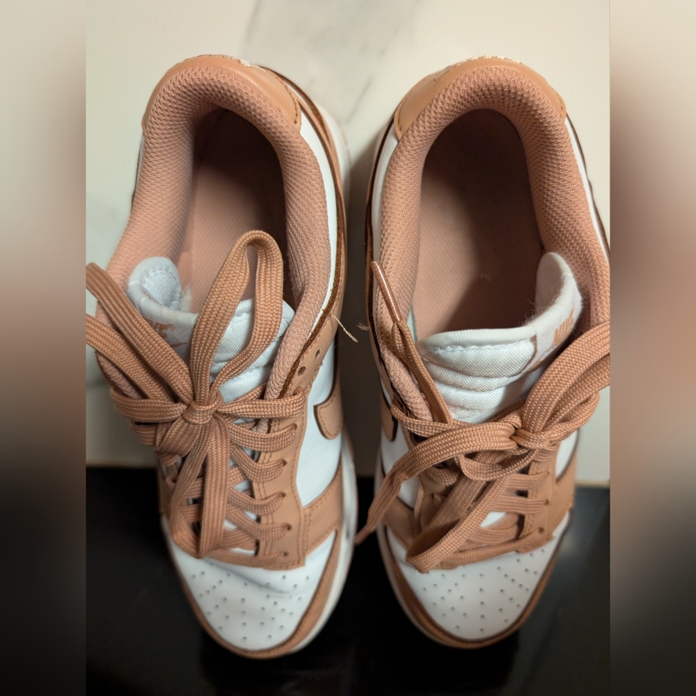 Nike Dunk Low "Rose Whisper" Sneakers Size 8.5

MSRP $120 - Picture 8 of 12